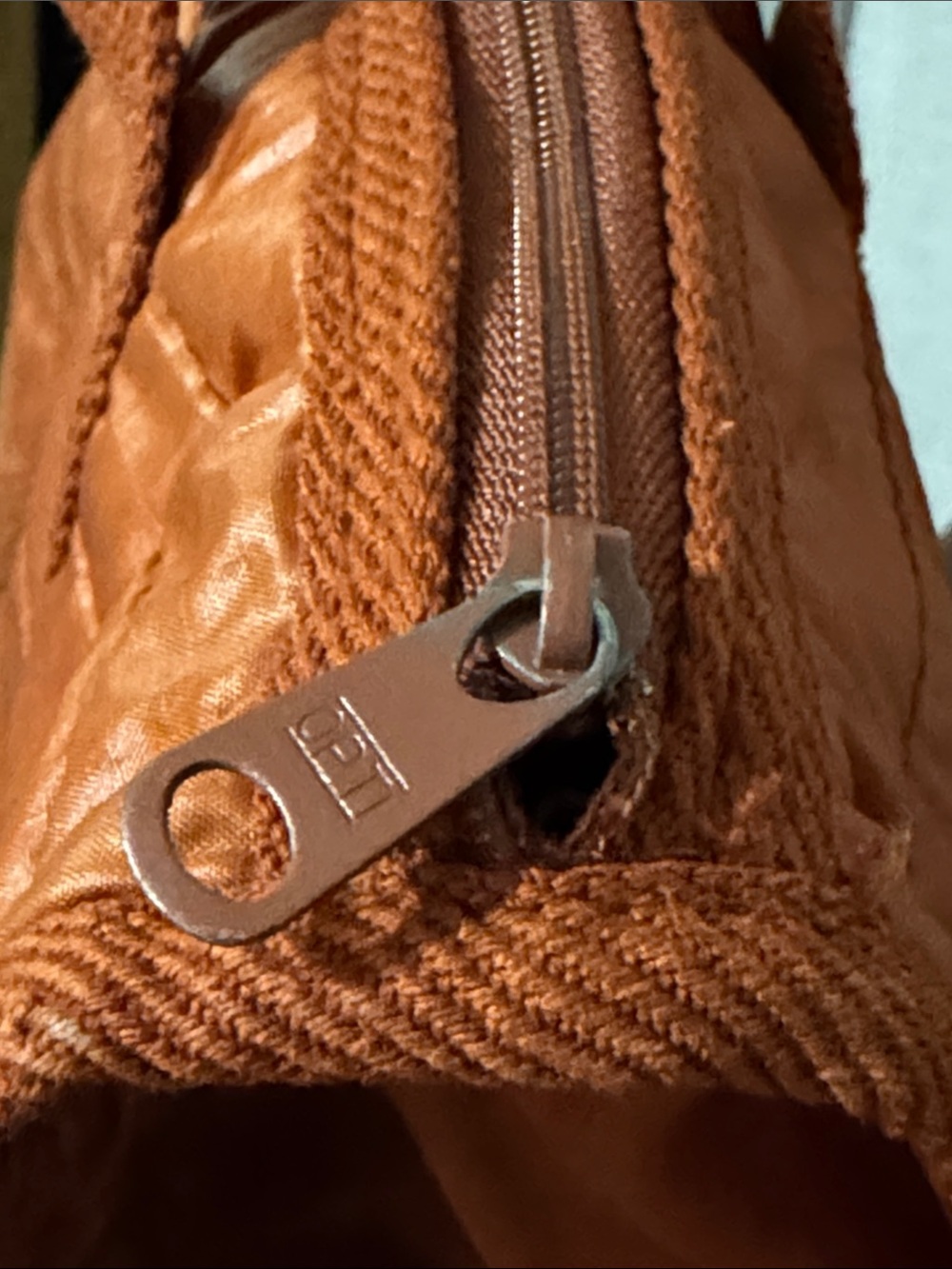 Vintage (70’s) Quilted Spacesac Duffle-Terra Cotta-GUC - Picture 8 of 17